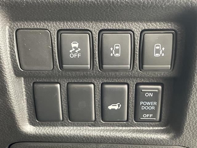 エルグランド 250ハイウェイスターS 純正SDナビ(MJ323D-W) フルセグTV 後席フリップダウンモニター アラウンドビューモニター 両側パワースライドドア レーダークルーズコントロール パワーバックドア 車線逸脱警報システム(32枚目)