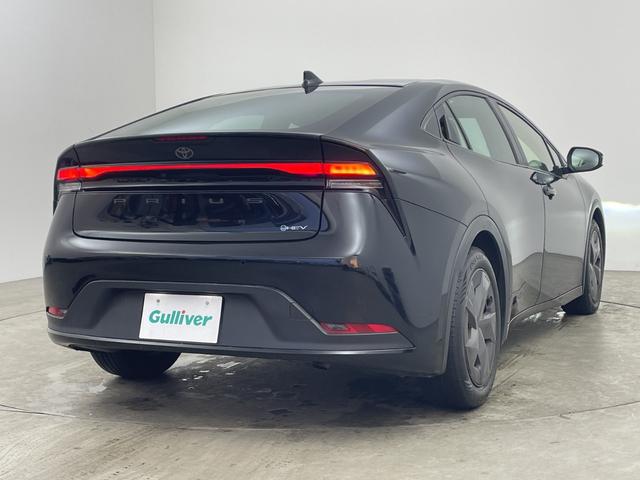 プリウス Ｕ　純正ディスプレイオーディオ　バックカメラ　前後ドライブレコーダー　ビルトインＥＴＣ２．０　トヨタセーフティセンス　スマートキー　ＡＣ１００Ｖ１５００Ｗ　レーダークルーズコントロール　ＬＥＤライト（3枚目）