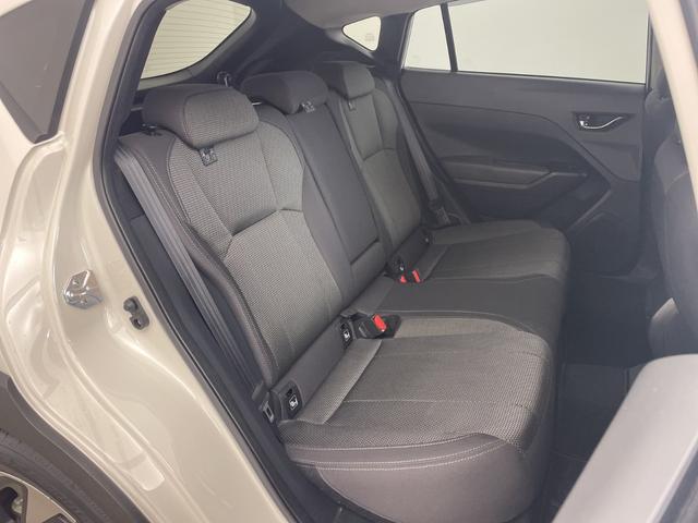 クロストレック リミテッド 純正ナビ 全方位カメラ サンルーフ アイサイト エマージェンシーブレーキ 車線逸脱防止機能 クリアランスソナー レーダクルーズ 前席パワーシート・シートヒーター 純正18インチAW LEDヘッドライト(11枚目)