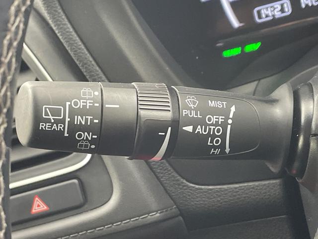 ヴェゼル ハイブリッドＺ・ホンダセンシング　・純正ナビ（ＣＤ／ＤＶＤ／ＢＴ／ＳＤ／ＨＤＭＩ／ＵＳＢ）・衝突軽減ブレーキ・アダプティブクルーズコントロール・先行車発進告知・路外逸脱抑制システム・レーンキープアシスト・リアクティブフォースペダル（66枚目）