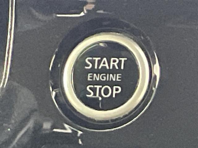 セレナ ハイウェイスターＶ　・プロパイロット・エマージェンシーブレーキ・レーダークルーズコントロール・ハンドル支援・車線逸脱警報・車線逸脱防止支援・純正９型ナビ・純正フリップダウンモニター・コーナーセンサー・ドライブレコーダー（32枚目）