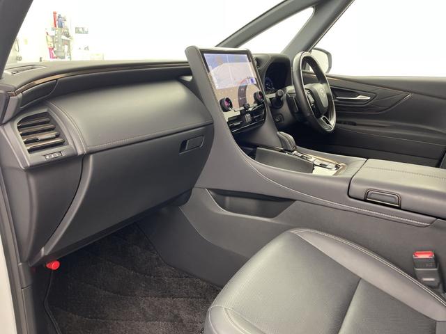 アルファードハイブリッド Ｚ　・モデリスタエアロ・モデリスタマフラーカッター・トヨタチームメイト・ＢＳＭ・ＨＵＤ・純正１４型ナビ・ＨＤＭＩ・両側パワースライドドア・デジタルインナーミラー・前後ドラレコ・ワイヤレス充電・全方位カメラ（20枚目）