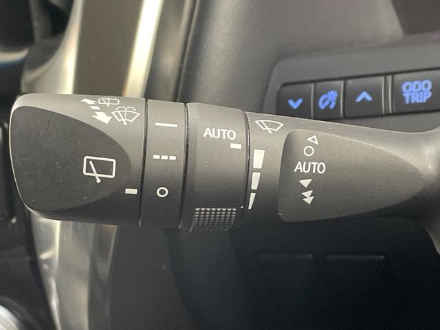 ヴェルファイア ２．５Ｚ　Ｇエディション　純正９型ナビ　フリップダウンモニター　社外２０インチＡＷ　ＰＣＳ　ＬＴＡ　両側電動スライド衝突軽減　　レーダークルーズ　革シート　クリアランスソナー　ドラレコ　ＬＥＤライト　ＡＣ１００Ｖ　ＥＴＣ　ＴＶ（65枚目）