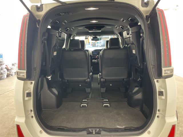 ノア Ｓｉ　ダブルバイビー　社外ナビ　ＴＶ　バックカメラ　社外フリップダウンモニター　前後ドライブレコーダー　プリクラッシュセーフティ　レーンディパーチャーアラート　オートマチックハイビーム　両側パワースライドドア　ハーフレザー（21枚目）