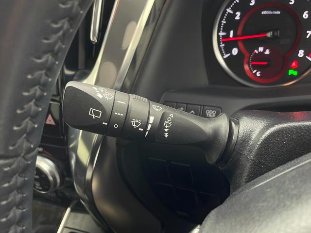 ヴェルファイア ２．５Ｚ　Ａエディション　社外ナビ　バックカメラ　ムーンルーフ　両側パワースライドドア　プリクラッシュセーフティシステム　レーダークルーズコントロール　フルセグＴＶ　オットマン　スマートキー　キーレス　ＥＴＣ　盗難防止装置（13枚目）