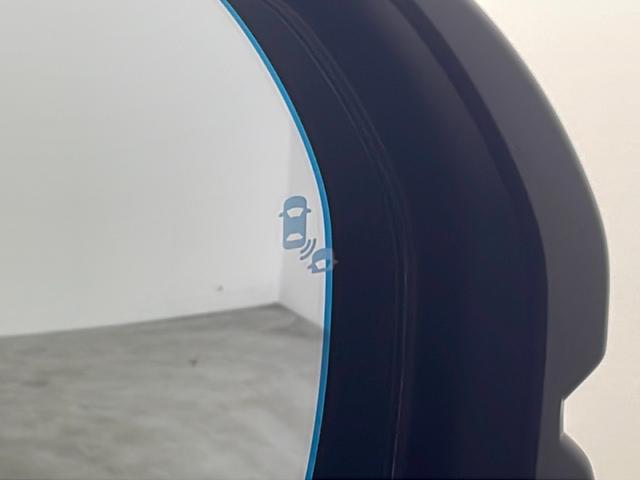 ステップワゴン ｅ：ＨＥＶスパーダ　登録未使用車　ホンダセンシング　衝突軽減ブレーキ　先行車発進告知　路外逸脱抑制機能　車線維持支援システム　ＢＳＭ　標識認識機能　リアパーキングセンサー　純正１１インチナビ　フルセグ　ＢＴ（17枚目）