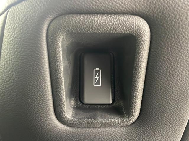ステップワゴン ｅ：ＨＥＶスパーダ　登録未使用車　ホンダセンシング　衝突軽減ブレーキ　先行車発進告知　路外逸脱抑制機能　車線維持支援システム　ＢＳＭ　標識認識機能　リアパーキングセンサー　純正１１インチナビ　フルセグ　ＢＴ（46枚目）