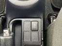 ジュエラ　純正ＨＤＤナビ　ＣＤ／ＤＶＤ／ＡＵＸ　バックカメラ　前方ドライブレコーダー　横滑り防止装置　盗難防止装置　ＥＴＣ　スマートキー　プッシュスタート　電動格納ミラー　Ｗエアバッグ　純正フロアマット（28枚目）