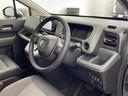 フリード ｅ：ＨＥＶクロスター　純正ナビ　バックカメラ　Ｈｏｎｄａ　ＳＥＮＳＩＮＧ　ブラインドスポットモニター　両側パワースライドドア　電動パーキングブレーキ　ＢＲＳＫＥ　ＨＯＬＤ　ＬＥＤヘッドライト　純正アルミホイールタイヤ（8枚目）