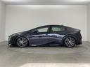 プリウス Ｚ　純正ナビ・パノラミックビューモニター・ビルトインＥＴＣ２．０・パワーバックドア・ワイヤレス充電・モデリスタエアロ・社外車高調・トヨタセーフティセンス・レザーシート・シートヒーター・エアシート（7枚目）