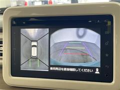 【全方位モニター】クルマを真上から見下ろした視点で駐車をサポートします！死角からの障害物にいち早く気が付くことができます。 5