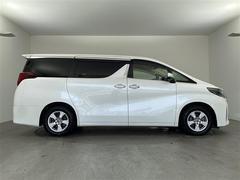 安心の全車保証付き！（※部分保証、国産車は納車後３ヶ月、輸入車は納車後１ヶ月の保証期間となります）。その他長期保証（有償）もご用意しております！※長期保証を付帯できる車両には条件がございます。 6