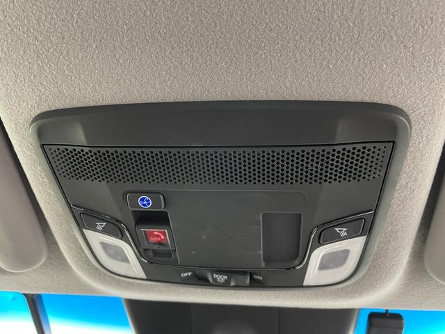 ホーム　純正ＳＤナビ　Ｂｌｕｅｔｏｏｔｈ／ＣＤ／ＵＳＢ　バックカメラ　ＥＴＣ　前後ドライブレコーダー　レーダークルーズコントロール　踏み間違い防止機能　クリアランスソナー　衝突被害軽減装置　電子パーキング(42枚目)