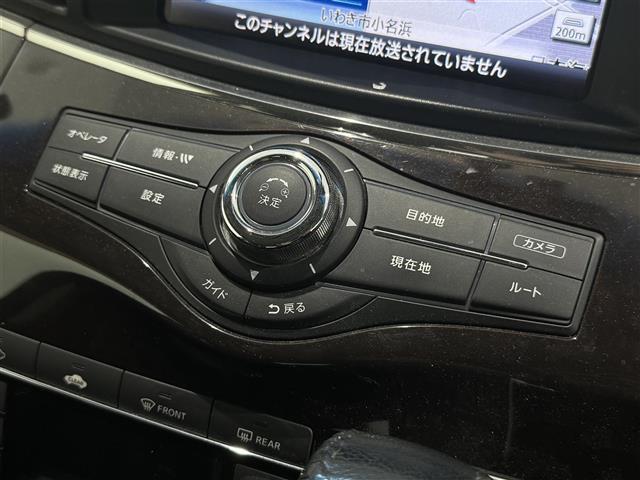 ３５０ハイウェイスタープレミアム　純正ナビ／ＣＤ／ＤＶＤ／ＡＵＸ／ＥＴＣ／アラウンドビューモニター／両側パワースライドドア／パワーバックドア／４ＷＤ／革巻きステアリング／ステアリングスイッチ／レザーシート(14枚目)