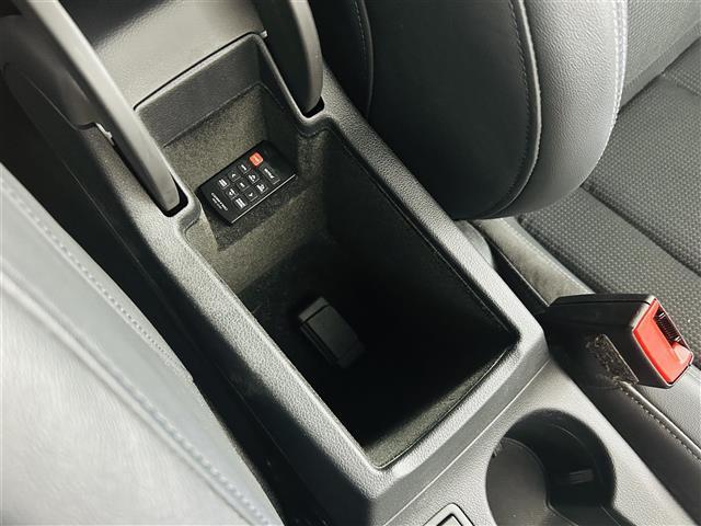 Ｑ３ ２．０ＴＦＳＩクワトロ１８０ＰＳ　サンルーフ　純正ナビ　Ｂｌｕｅｔｏｏｔｈ　バックカメラ　クリアランスソナー　レーンアシスト　ブラインドスポットモニター　パドルシフト　シートヒーター　パワーシート　ハーフレザーシート　ＬＥＤライト（34枚目）