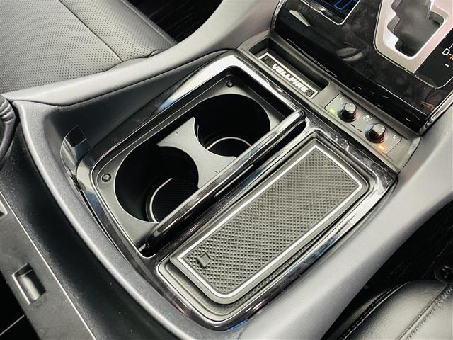 ヴェルファイア ２．５Ｚ　Ｇエディション　純正ナビ　純正フリップダウンモニター　両側パワースライドドア　パワーリアゲート　パワーシート　シートヒーター　ベンチレーションシート　デジタルインナーミラー　ＪＢＬサウンドシステム（31枚目）