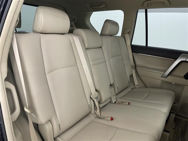 ランドクルーザープラド ＴＸ　Ｌパッケージ　寒冷地仕様　トヨタセーフティセンス　全方位カメラ　純正７インチナビ　フルセグＴＶ／ＵＳＢ／ＢＴ／ＦＭ／ＡＭ　　ＬＥＤオートライト　フォグランプ　ＡＣＣ　ＥＴＣ２．０　革シート　シートヒーター　ドラレコ（9枚目）