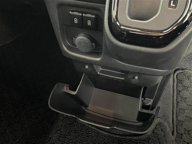 ソリオバンディット ハイブリッドMV 純正ナビ(フルセグTV/CD/SD/BT/Apple Car Play/android auto/FM/AM) 前後ドライブレコーダー シートヒーター アラウンドビューモニター 両側パワースライドドア(31枚目)