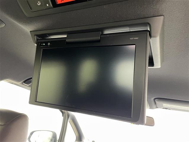エスクァイア Ｇｉ　プレミアムパッケージ　トヨタセーフティセンス　純正ナビ　フルセグＴＶ／ＳＤ／ＣＤ／ＢＴ／ＦＭ／ＡＭ　ＥＴＣ　フリップダウン　両側パワースライドドア　ハーフレザー　シートヒーター　エアシート　オートライト　積込みサマータイヤ（5枚目）