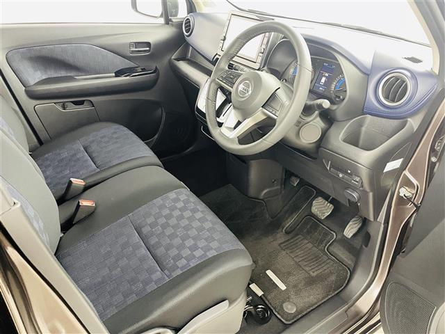 デイズ ハイウェイスター　Ｘ　３６０°セーフティアシスト　純正ナビ　フルセグ／ＢＴ／ＳＤ／ＣＤ／ＤＶＤ／ＡＵＸ／ＡＭ／ＦＭ　アラウンドビューモニター　バックカメラ　純正ドライブレコーダー　オートライト　スペアキー１本　ＬＥＤ（20枚目）