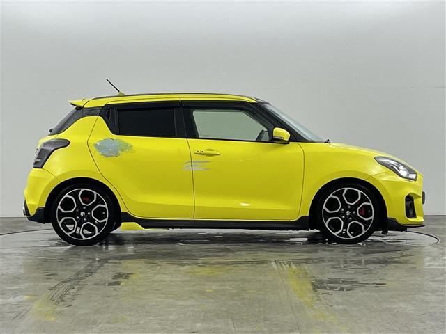 スイフトスポーツ ベースグレード　セーフティパッケージ　ＥＴＣ　衝突軽減ブレーキ　車線逸脱警報　誤発進抑制機能　ふらつき警報　先行車発進お知らせ　Ｄシートヒーター　オートライト　オートマチックハイビーム　６速ＭＴ　純正エアロ（39枚目）