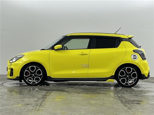 スイフトスポーツ ベースグレード　セーフティパッケージ　ＥＴＣ　衝突軽減ブレーキ　車線逸脱警報　誤発進抑制機能　ふらつき警報　先行車発進お知らせ　Ｄシートヒーター　オートライト　オートマチックハイビーム　６速ＭＴ　純正エアロ（40枚目）