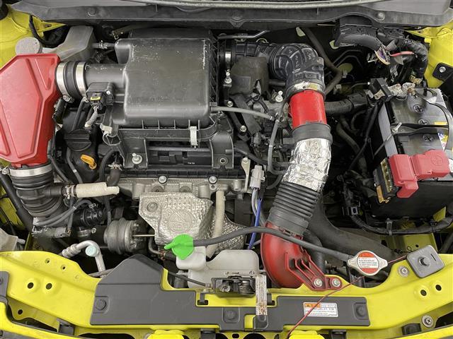 スイフトスポーツ ベースグレード　セーフティパッケージ　ＥＴＣ　衝突軽減ブレーキ　車線逸脱警報　誤発進抑制機能　ふらつき警報　先行車発進お知らせ　Ｄシートヒーター　オートライト　オートマチックハイビーム　６速ＭＴ　純正エアロ（41枚目）