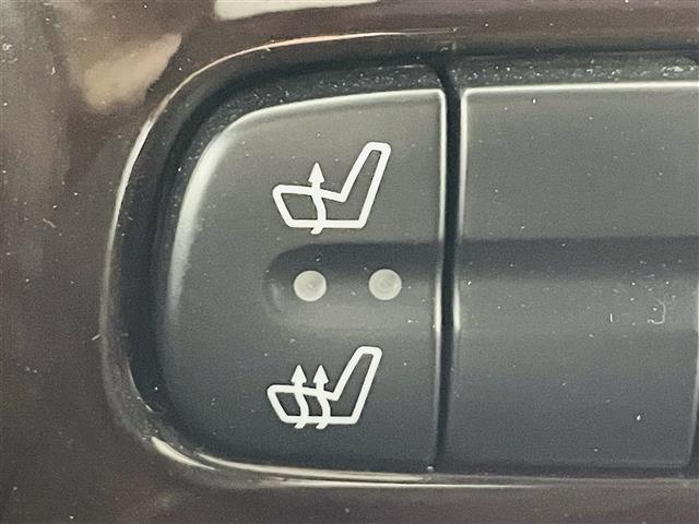 Ｇクラス Ｇ５５　ＡＭＧロング　社外ナビ　サンルーフ　クルーズコントロール　ＥＴＣ　レザーシート　パワーシート　シートヒーター　フォグランプ　純正フロアマット　ドアバイザー　リモコンキー　オートライト（5枚目）