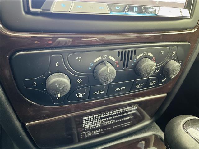 Ｇクラス Ｇ５５　ＡＭＧロング　社外ナビ　サンルーフ　クルーズコントロール　ＥＴＣ　レザーシート　パワーシート　シートヒーター　フォグランプ　純正フロアマット　ドアバイザー　リモコンキー　オートライト（32枚目）