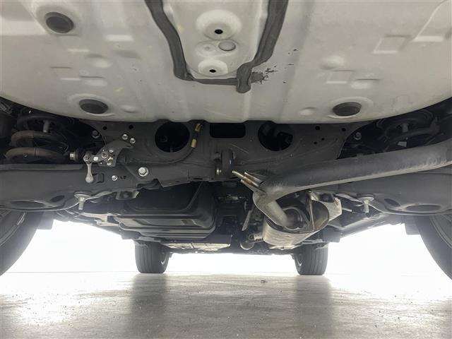 ハリアー エレガンス パノラマサンルーフ/トヨタセーフティーセンス/レーダークルーズコントロール/社外9型ALPINEナビ/フルセグ/パワーシート/ハーフレザーシート/ETC/LEDヘッドライト/純正AW/Pスタート(43枚目)