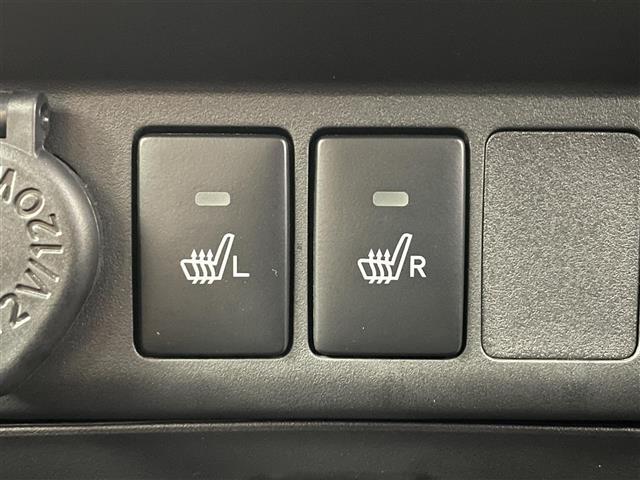 ルーミー カスタムＧ　トヨタセーフティセンス　純正７インチメモリーナビ　フルセグＴＶ／ＢＴ／ＵＳＢ／ＣＤ／ＤＶＤ／ｉＰｏｄ／ＡＭ／ＦＭ　全方位カメラ　ＡＣＣ　ＥＴＣ　シートヒーター　社外センターコンソール　スペアキー（6枚目）