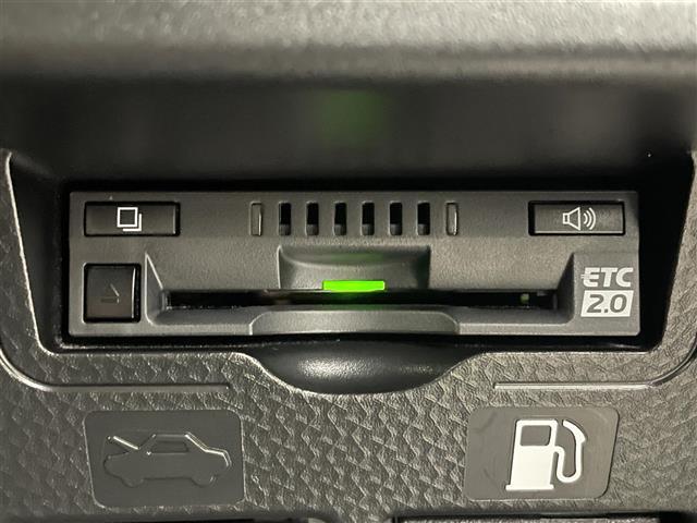 ルーミー カスタムＧ　トヨタセーフティセンス　純正７インチメモリーナビ　フルセグＴＶ／ＢＴ／ＵＳＢ／ＣＤ／ＤＶＤ／ｉＰｏｄ／ＡＭ／ＦＭ　全方位カメラ　ＡＣＣ　ＥＴＣ　シートヒーター　社外センターコンソール　スペアキー（10枚目）