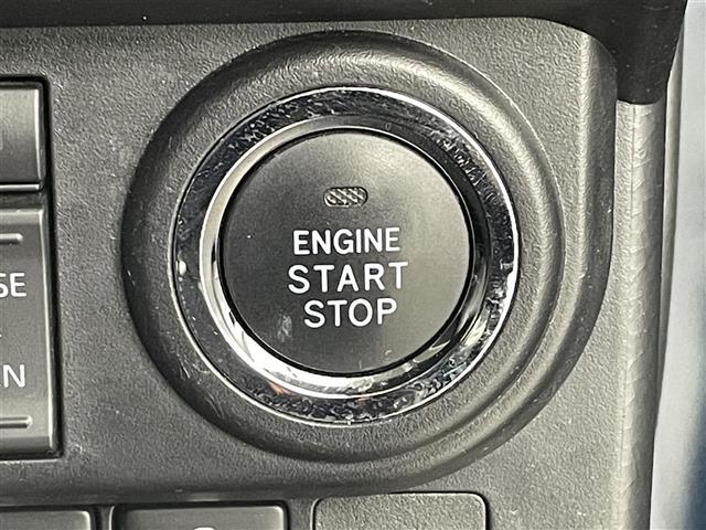 ルーミー カスタムＧ　スマートアシスト　純正９インチディスプレイオーディオ　フルセグＴＶ／ＵＳＢ／ｉＰｏｄ／Ａｎｄｒｏｉｄ　Ａｕｔｏ／Ａｐｐｌｅ　ＣａｒＰｌａｙ／ＦＭ／ＡＭ　両側ＰＳ　前後ドラレコ　シートヒーター　革ステ（13枚目）