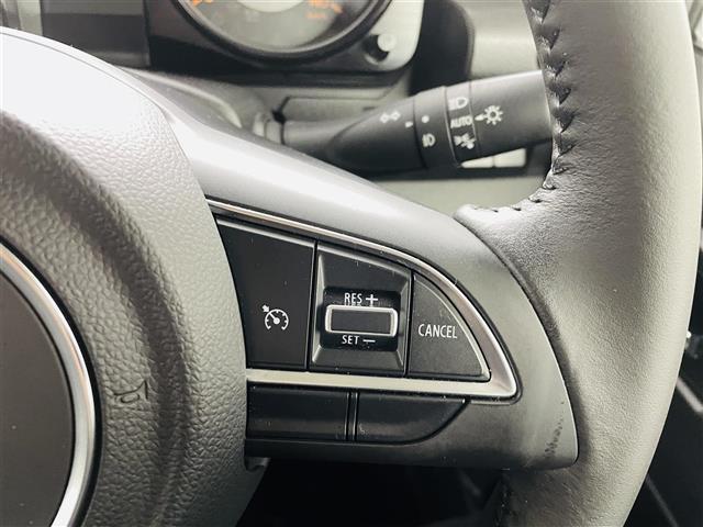 ジムニー ＸＣ　純正８インチナビ　フルセグＴＶ／ＳＤ／ＣＤ／ＤＶＤ／ＢＴ／ｉＰｏｄ／ＦＭ／ＡＭ　クルコン　シートヒーター　ＬＥＤオートライト　フォグランプ　前後ドラレコ　ビルドインＥＴＣ　プッシュスタート　スペアキー（11枚目）