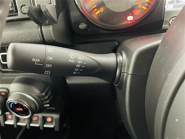 ジムニー ＸＣ　純正８インチナビ　フルセグＴＶ／ＳＤ／ＣＤ／ＤＶＤ／ＢＴ／ｉＰｏｄ／ＦＭ／ＡＭ　クルコン　シートヒーター　ＬＥＤオートライト　フォグランプ　前後ドラレコ　ビルドインＥＴＣ　プッシュスタート　スペアキー（35枚目）