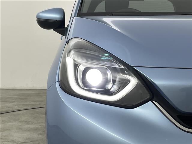 フィット ｅ：ＨＥＶホーム　ホンダセンシング　衝突軽減ブレーキ　誤発進抑制機能　後方誤発進抑制機能　近距離衝突軽減ブレーキ路外路外逸脱抑制機能　クルーズコントロール　純正ナビ　Ｂｌｕｅｔｏｏｔｈ　ＴＶ　前後ドライブレコーダー（13枚目）
