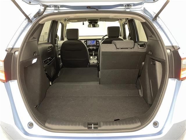 フィット ｅ：ＨＥＶホーム　ホンダセンシング　衝突軽減ブレーキ　誤発進抑制機能　後方誤発進抑制機能　近距離衝突軽減ブレーキ路外路外逸脱抑制機能　クルーズコントロール　純正ナビ　Ｂｌｕｅｔｏｏｔｈ　ＴＶ　前後ドライブレコーダー（23枚目）