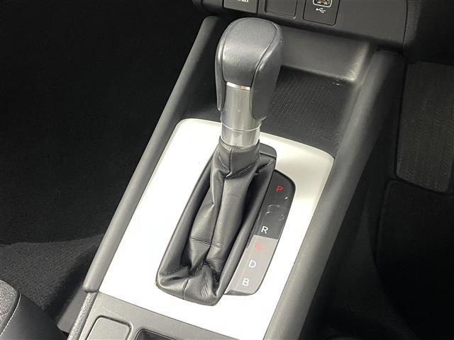 フィット ｅ：ＨＥＶホーム　ホンダセンシング　衝突軽減ブレーキ　誤発進抑制機能　後方誤発進抑制機能　近距離衝突軽減ブレーキ路外路外逸脱抑制機能　クルーズコントロール　純正ナビ　Ｂｌｕｅｔｏｏｔｈ　ＴＶ　前後ドライブレコーダー（27枚目）