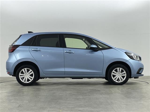 フィット ｅ：ＨＥＶホーム　ホンダセンシング　衝突軽減ブレーキ　誤発進抑制機能　後方誤発進抑制機能　近距離衝突軽減ブレーキ路外路外逸脱抑制機能　クルーズコントロール　純正ナビ　Ｂｌｕｅｔｏｏｔｈ　ＴＶ　前後ドライブレコーダー（39枚目）