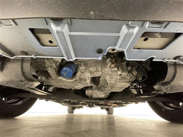 フィット ｅ：ＨＥＶホーム　ホンダセンシング　衝突軽減ブレーキ　誤発進抑制機能　後方誤発進抑制機能　近距離衝突軽減ブレーキ路外路外逸脱抑制機能　クルーズコントロール　純正ナビ　Ｂｌｕｅｔｏｏｔｈ　ＴＶ　前後ドライブレコーダー（42枚目）