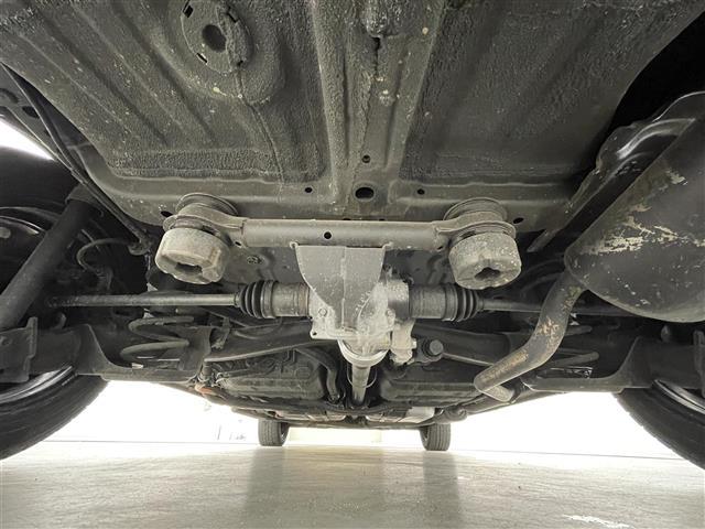 フィット ｅ：ＨＥＶホーム　ホンダセンシング　衝突軽減ブレーキ　誤発進抑制機能　後方誤発進抑制機能　近距離衝突軽減ブレーキ路外路外逸脱抑制機能　クルーズコントロール　純正ナビ　Ｂｌｕｅｔｏｏｔｈ　ＴＶ　前後ドライブレコーダー（43枚目）