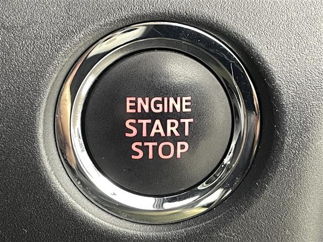 気になる車はすぐにお問い合わせください！画面右側の００６６から始まる無料ダイヤルからお問い合わせ下さい！専門スタッフがお車のご質問にお答えいたします！