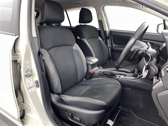 ＸＶ ２．０ｉ－Ｌ　アイサイト　４ＷＤ　アイサイト　衝突軽減　ブラインドスポットモニター　純正ＳＤナビ　フルセグＴＶ／ＢＴ／ＣＤ／ＤＶＤ／ＳＤ／ＵＳＢ／ｉＰｏｄ／ＡＭ／ＦＭ　ＨＩＤオートライト　パワーシート　パドルシフト　純正ＡＷ（11枚目）