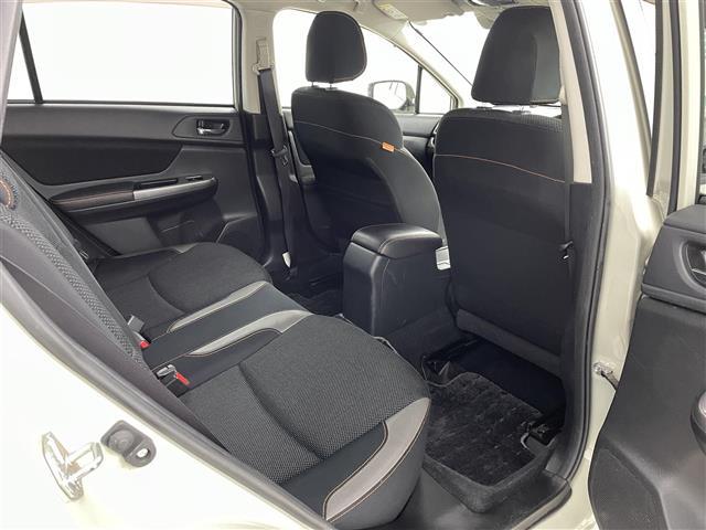 ＸＶ ２．０ｉ－Ｌ　アイサイト　４ＷＤ　アイサイト　衝突軽減　ブラインドスポットモニター　純正ＳＤナビ　フルセグＴＶ／ＢＴ／ＣＤ／ＤＶＤ／ＳＤ／ＵＳＢ／ｉＰｏｄ／ＡＭ／ＦＭ　ＨＩＤオートライト　パワーシート　パドルシフト　純正ＡＷ（22枚目）