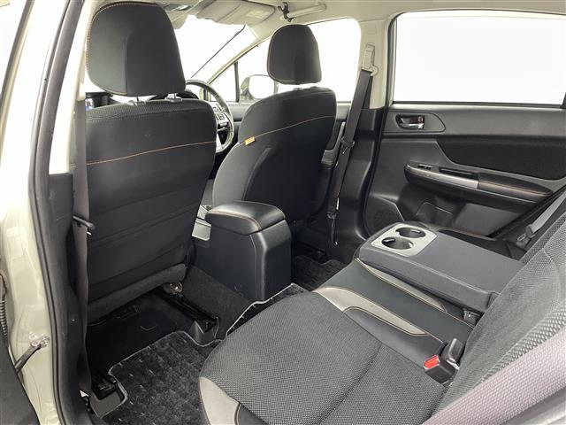 ＸＶ ２．０ｉ－Ｌ　アイサイト　４ＷＤ　アイサイト　衝突軽減　ブラインドスポットモニター　純正ＳＤナビ　フルセグＴＶ／ＢＴ／ＣＤ／ＤＶＤ／ＳＤ／ＵＳＢ／ｉＰｏｄ／ＡＭ／ＦＭ　ＨＩＤオートライト　パワーシート　パドルシフト　純正ＡＷ（23枚目）