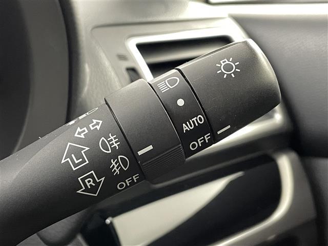 ＸＶ ２．０ｉ－Ｌ　アイサイト　４ＷＤ　アイサイト　衝突軽減　ブラインドスポットモニター　純正ＳＤナビ　フルセグＴＶ／ＢＴ／ＣＤ／ＤＶＤ／ＳＤ／ＵＳＢ／ｉＰｏｄ／ＡＭ／ＦＭ　ＨＩＤオートライト　パワーシート　パドルシフト　純正ＡＷ（33枚目）