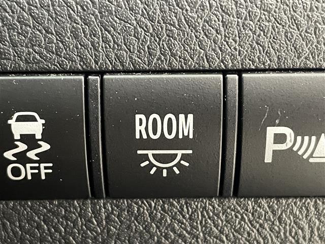 アルファード 240S 社外ナビ 社外フリップダウンモニター サンルーフ バックカメラ ドライブレコーダー 両側パワースライドドア ETC オートライト フォグランプ Pスタート スマートキー フロアマット ドアバイザー(8枚目)