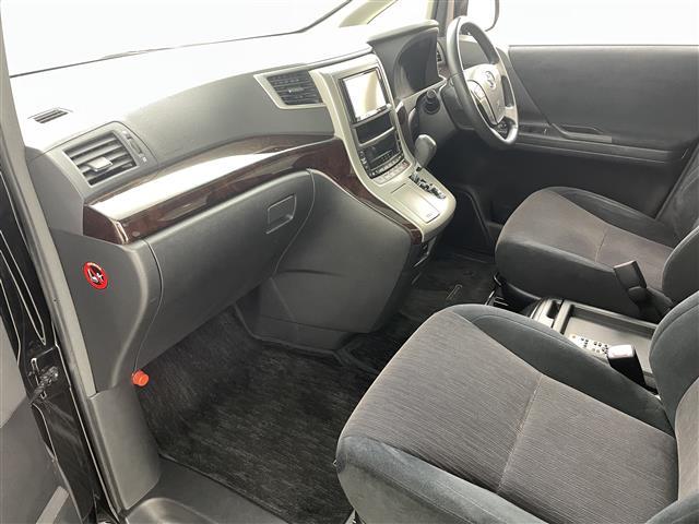 アルファード 240S 社外ナビ 社外フリップダウンモニター サンルーフ バックカメラ ドライブレコーダー 両側パワースライドドア ETC オートライト フォグランプ Pスタート スマートキー フロアマット ドアバイザー(24枚目)