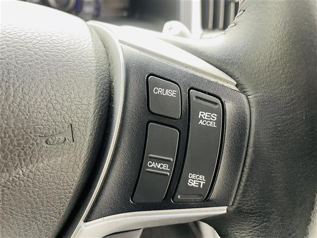 ステップワゴンスパーダ Ｚ　クールスピリット　社外ナビ／フルセグＴＶ／バックカメラ／両側パワースライドドア／ＥＴＣ／革巻きステアリング／パドルシフト／純正ＡＷ／スマートキー／ＨＩＤヘッドライト／純正フロアマット／ドアバイザー◇ウィンカーミラー（4枚目）