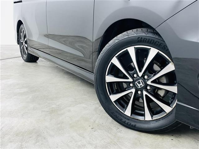 ステップワゴンスパーダ Ｚ　クールスピリット　社外ナビ／フルセグＴＶ／バックカメラ／両側パワースライドドア／ＥＴＣ／革巻きステアリング／パドルシフト／純正ＡＷ／スマートキー／ＨＩＤヘッドライト／純正フロアマット／ドアバイザー◇ウィンカーミラー（13枚目）